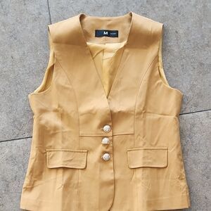NWOT...Mustard Yellow Sleeveless Vest